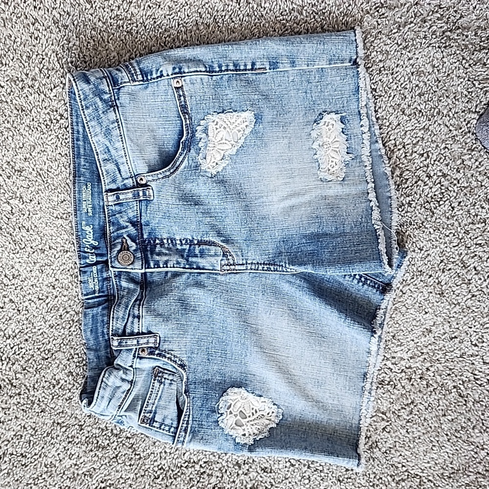 ♥️Cat & Jack♥️ 3/$12 Distressed Jean Shorts